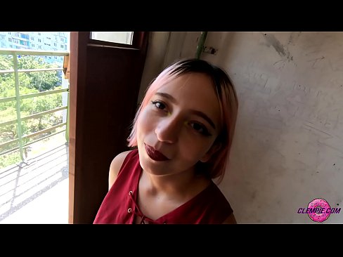 ❤️ Studentin saugt einen Fremden im Outback - Sperma auf seinem Gesicht Porno fb bei de.com-full-porner.ru ❌